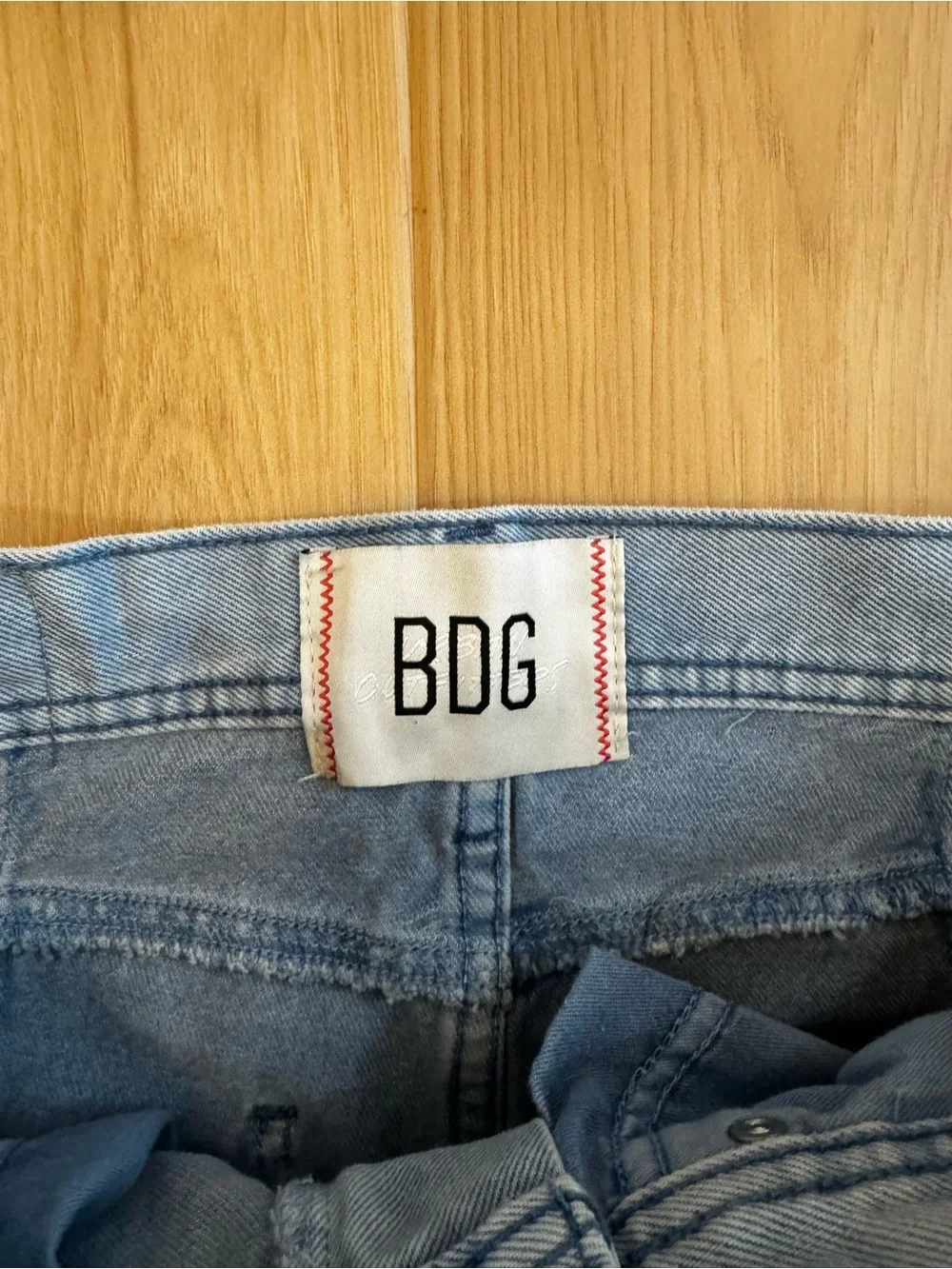Light Wash Relaxed Tapered Jeans BDG Bow Fit 29/30 Urban Outfitters